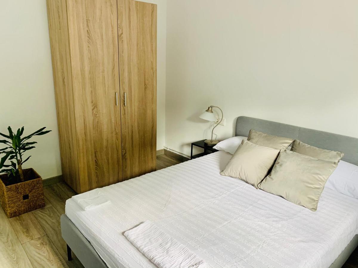 A Casa Vermella Con Jardin A 10 Minutos De Santiago De Compostela Apartment Ortono Exterior photo